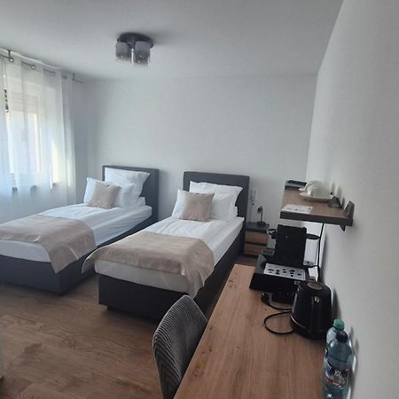 Apartments Seibel Doppel-Zweibettzimmer Mit Bad Reutlingen Exterior foto